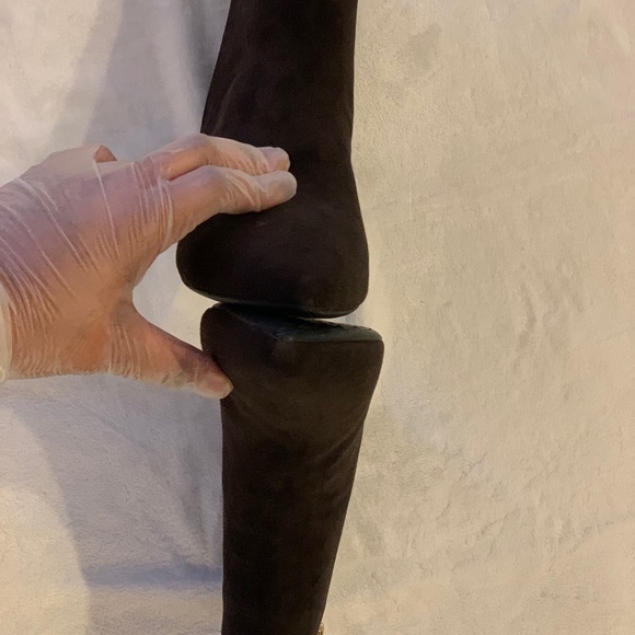 Taryn Rose New "Nora Silky Suede" Chocolate (Dark Brown)  Booties, Size 11! - Picture 7 of 9